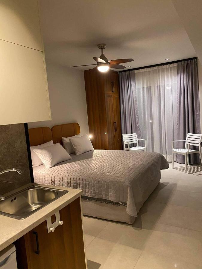 Houmas Apartments Yialos Exterior photo